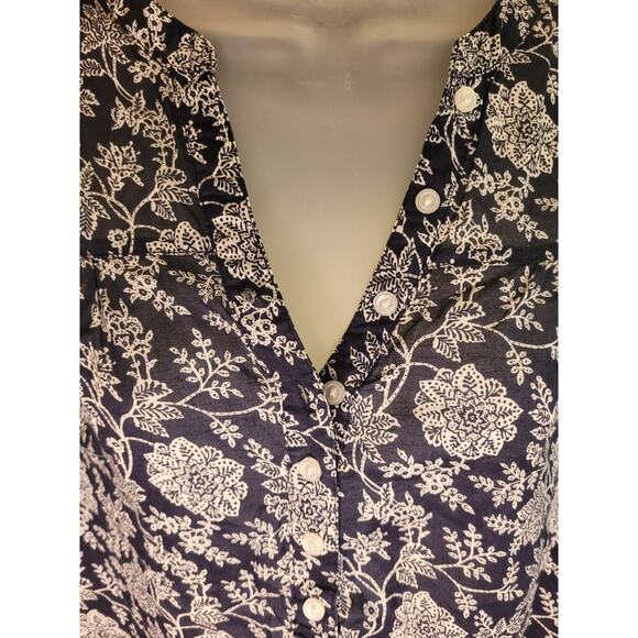 Eddie Bauer Women Blouse Blk/Wht Floral Long Sleeve Button Up Sz M - Picture 2 of 5